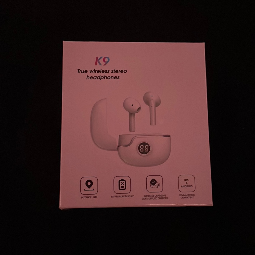 wireless earbuds